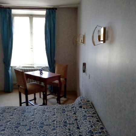 Magnac-Bourg Chambres D'Hotes Des Voyageurs מראה חיצוני תמונה